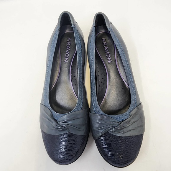 Aravon Womens Andrea Blue Leather Ballet Flats Slip On Shoes 6.5 B Arch Support - Picture 2 of 9